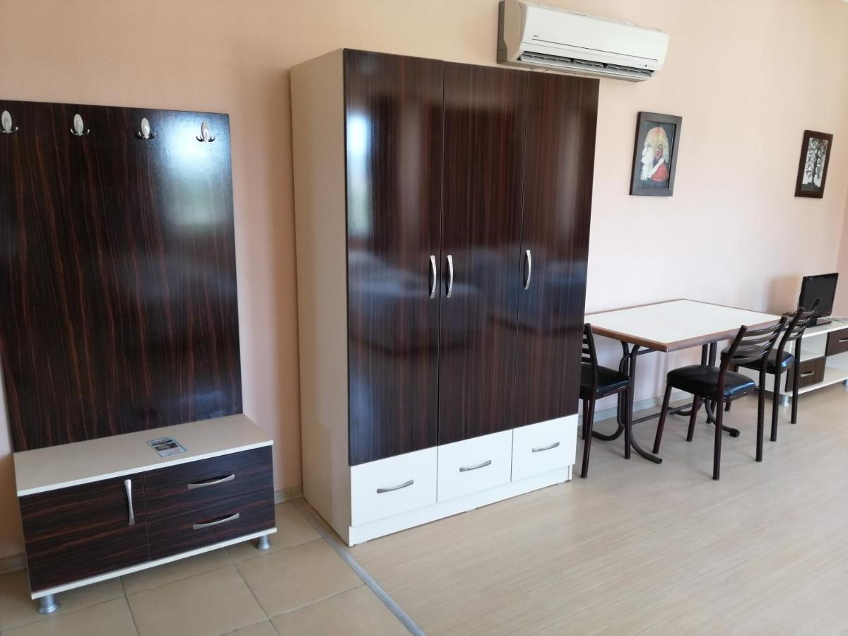 Mina apart otel Kundu Exterior foto
